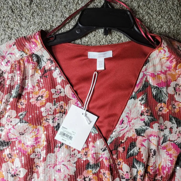 NWT Women's LC Lauren Conrad Puff Sleeve Sequin Wrap Top Size 2X - Picture 14 of 16